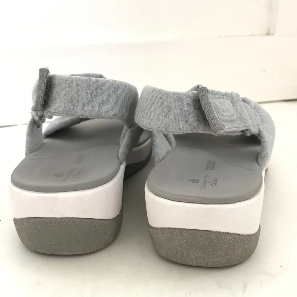 CLOUDSTEPPERS By CLARKS Cushion Soft Sandals Gray Women’s Size 6